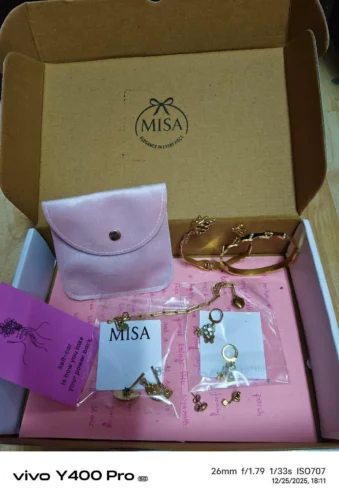 Mystery Pouch photo review