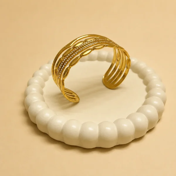 Bold and Beautifull Cuff