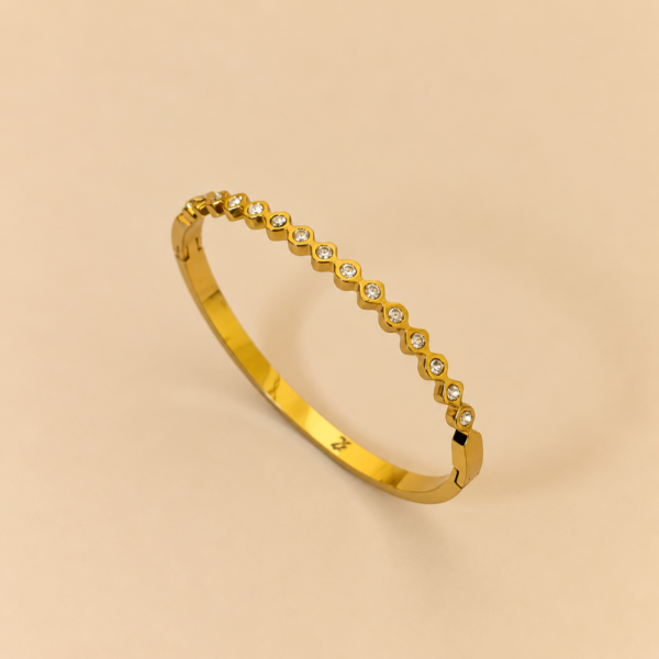 Dainity Diamond